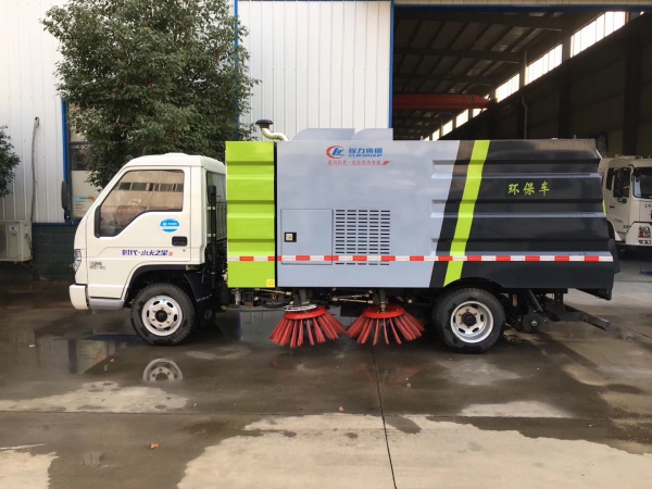 福田小卡時(shí)代掃路車3方塵箱/1.54方水 福田小卡時(shí)代掃路車3方塵箱/1.54方水