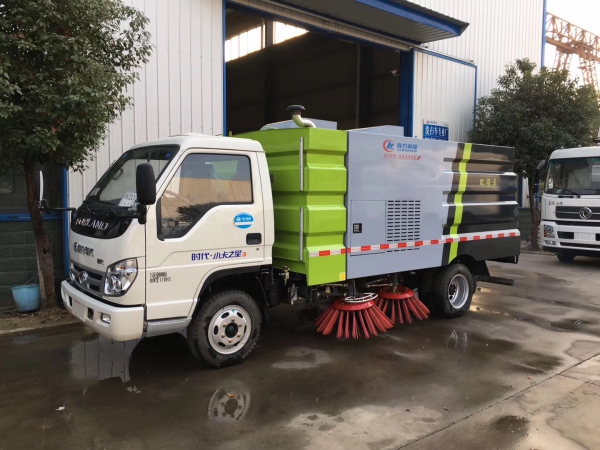 福田小卡時(shí)代掃路車3方塵箱/1.54方水 福田小卡時(shí)代掃路車3方塵箱/1.54方水