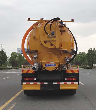 程力牌CL5251GQW6CC型清洗吸污車(chē) 程力牌CL5251GQW6CC型清洗吸污車(chē)