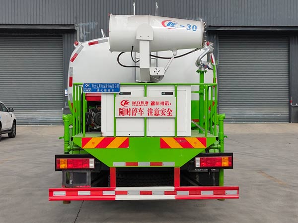 程力威牌CLW5160GPSSDP型綠化噴灑車(chē) 程力威牌CLW5160GPSSDP型綠化噴灑車(chē)