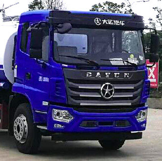 程力威牌CLW5180GPSCG6型綠化噴灑車(chē) 程力威牌CLW5180GPSCG6型綠化噴灑車(chē)