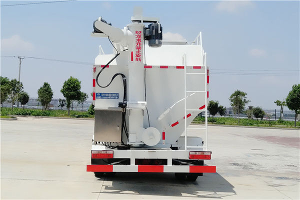 程力牌CL5120ZSLE6型散裝飼料運(yùn)輸車 程力牌CL5120ZSLE6型散裝飼料運(yùn)輸車